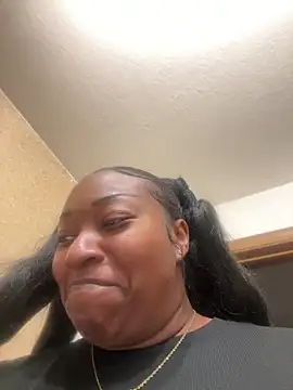 Webcam Model (theesweetheart)  is live.Free join now!