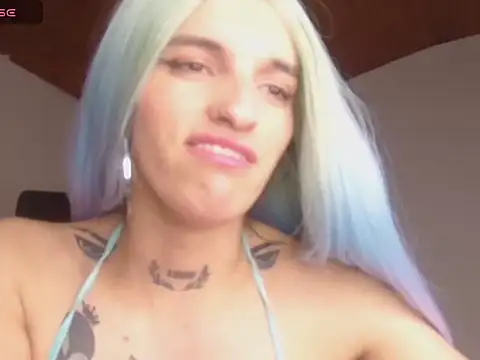 Scarlett_crastrawberry webcam