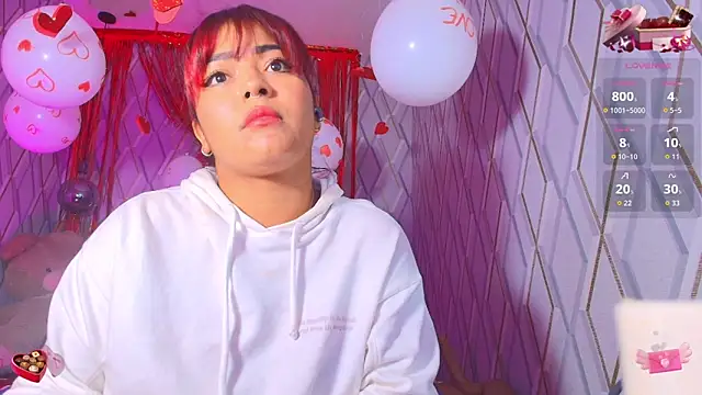 NicolleTaylor webcam