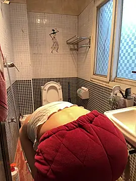 美女xiiuuff18在线直播