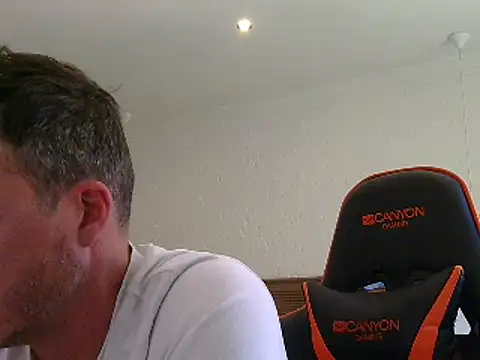 TroyDieselXXX webcam