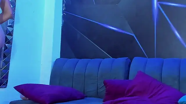 Plays_cloe_sex webcam