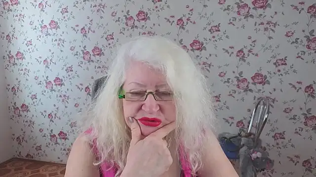 Maya_Mayflower webcam