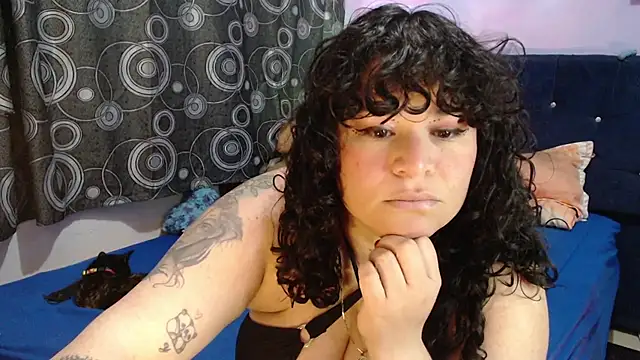 ANGELIQUE_KLANE webcam