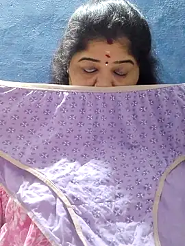 tamilthanushri webcam