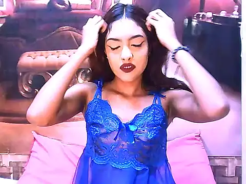 IndianPretty14u2Luv webcam