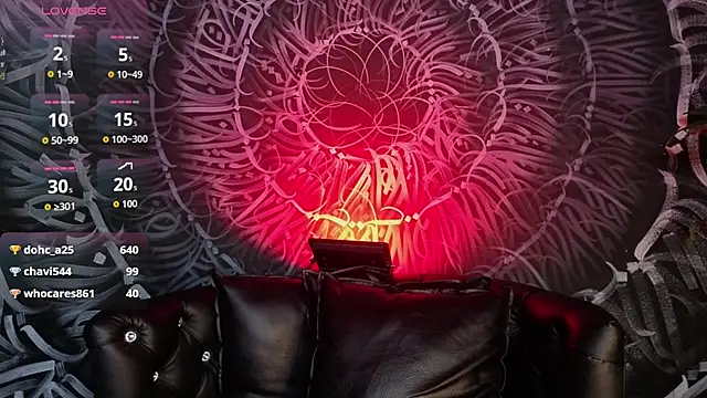 dahlia_darkwood webcam