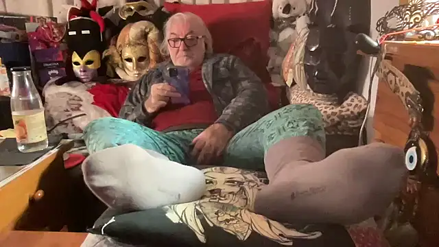 EroticVenetian webcam