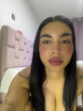 karolaalcendra webcam