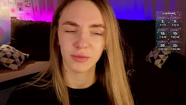 molly_crystal webcam