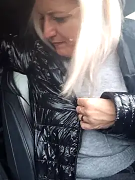 ladytouch - LadyTouch's free webcam - UK Sex Cams