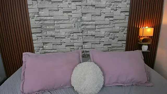 sophia_deluxe18 webcam