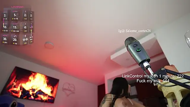 BitchySalome webcam