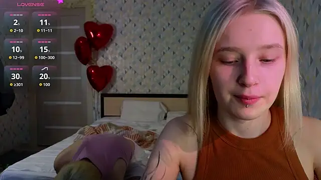 Girls_Fingers webcam