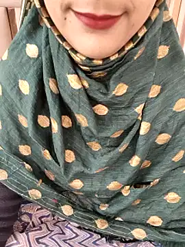 indian-aleena (F young) - Boobs show