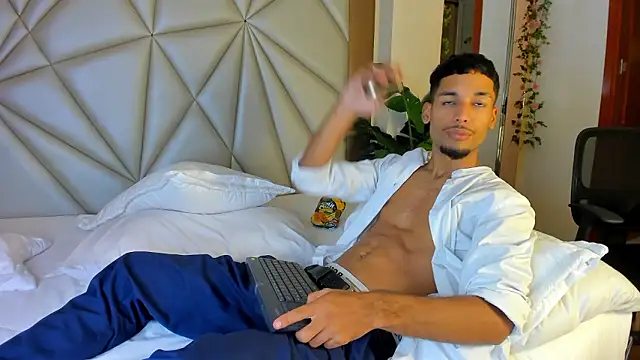 Thiagoferreti webcam