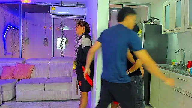 Houseofwarrios webcam