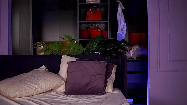 Monique_Celeste webcam