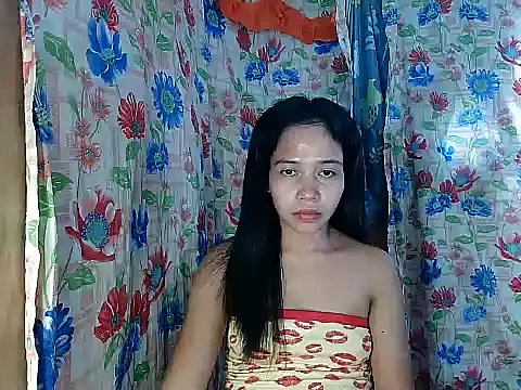 PinaySkinnyGirl webcam