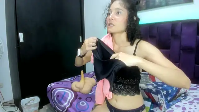 Ninna_Vergara webcam