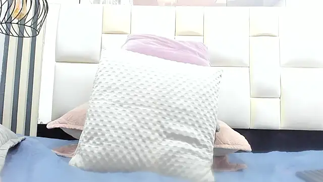 camila__herrera webcam