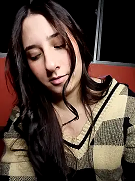 Mysticdooll69 webcam