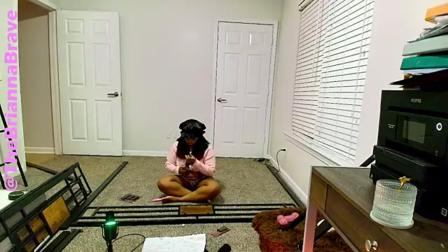BriannaBrave webcam
