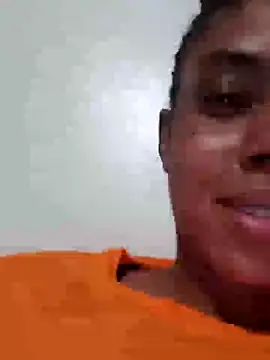 Webcam Model (HONEYSWEETS_LIVE)  is live.Free join now!