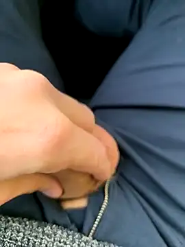 bavaricus123 (M mature) - #bisexuals #brunettes #ejaculation #german #masturbation #mature #medium #mobile #office #outdoor #small-audience #white