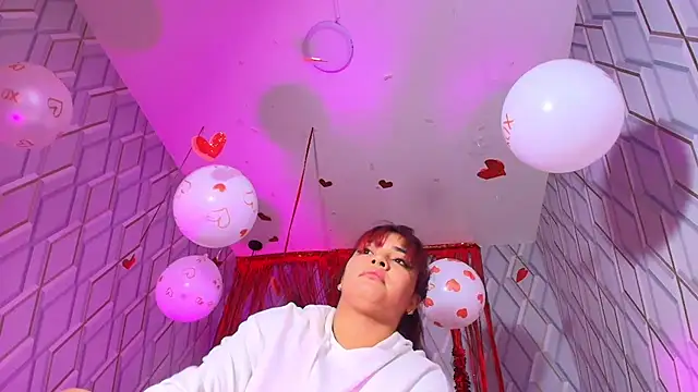 NicolleTaylor webcam