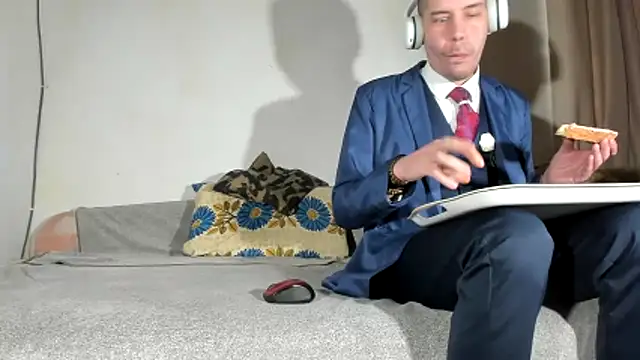 viraglaci18@xh webcam