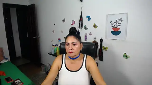 mature_bigboobs10 webcam