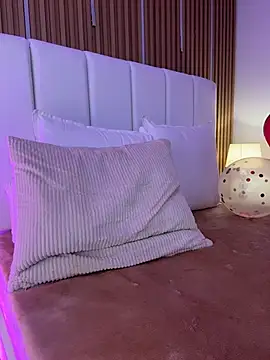 dulcey_ (M twink) - Spit cock and Oil in cock