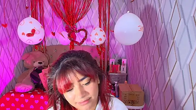 NicolleTaylor webcam