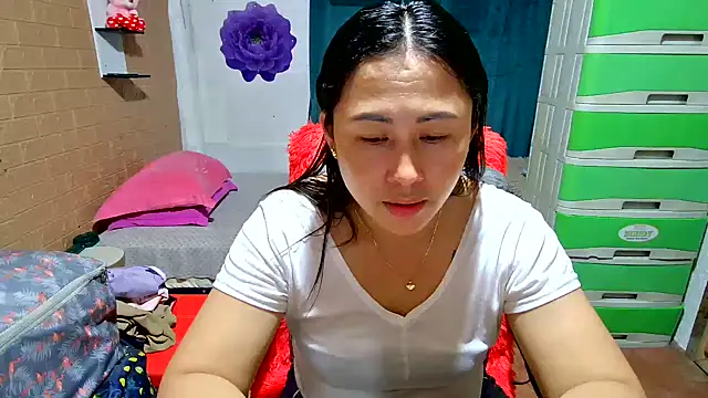 Ugly-Filipina webcam