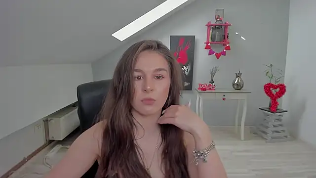 louannahart - LouannaHart's free webcam - UK Sex Cams