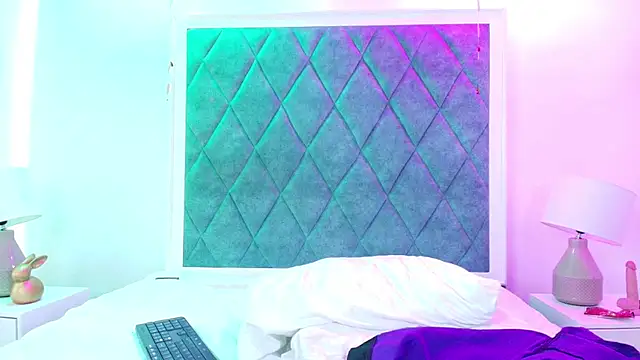 Alicia_smiith webcam