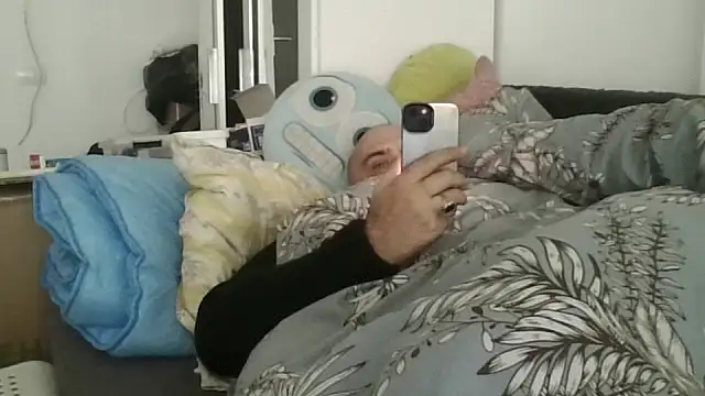 vitalik66679 - Vitalik66679's free webcam