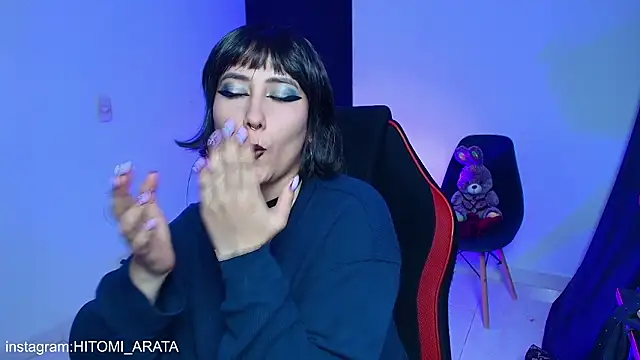 hitomi_arata - Hitomi_arata's free webcam - UK Sex Cams