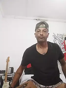 Daretodeviate webcam