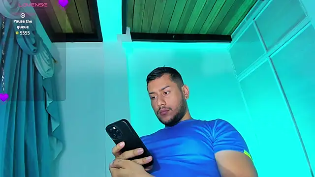 Hot_Latinoboy_ webcam