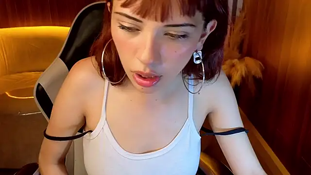 Alexa_Luxe_Tx webcam