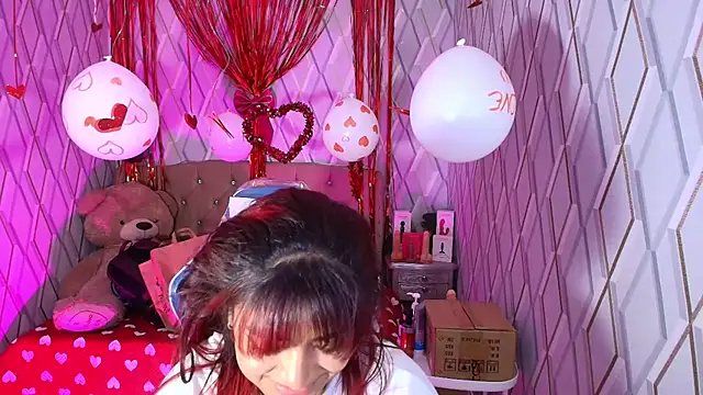 NicolleTaylor webcam