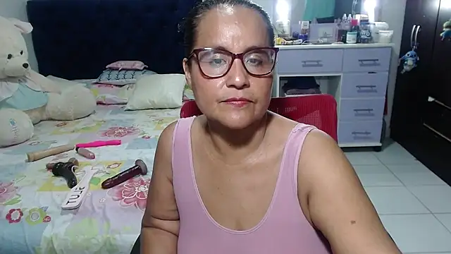 pervert_mommy_ - Pervert_mommy_'s free webcam