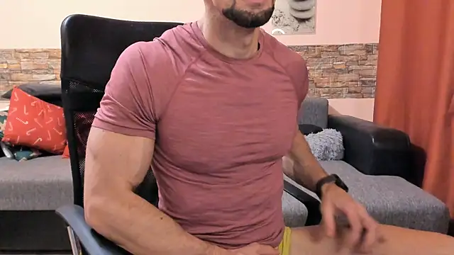 HotHunkTrainer webcam