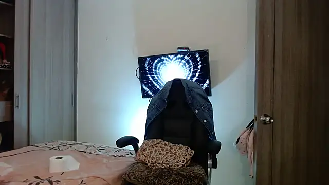 gooddes303salome webcam