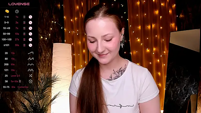 velvet_cherry_ webcam