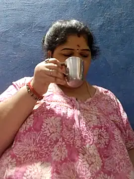 tamilthanushri webcam