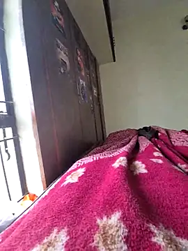 Small-cock_001 webcam