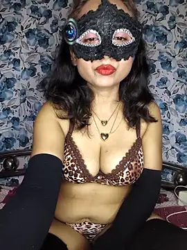 Webcam Model (_DesigirlRoshni)  is live.Free join now!